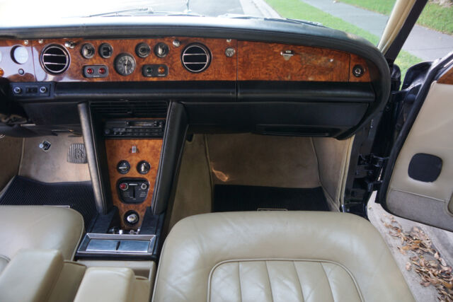 Rolls-Royce Silver Shadow LWB with Divider 1971 image number 23