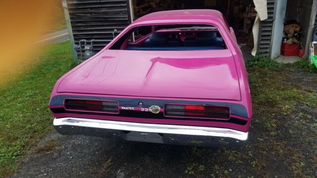 Plymouth Duster 1972 image number 37