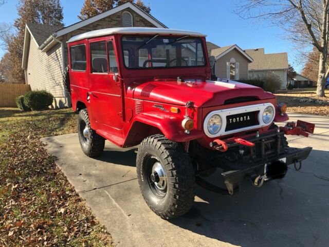 Toyota Land Cruiser 1971 image number 13