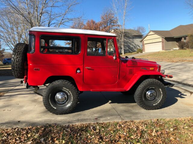 Toyota Land Cruiser 1971 image number 18