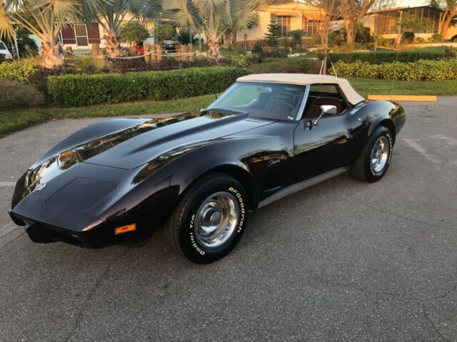 Chevrolet Corvette 1975 image number 0