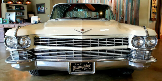 Cadillac DeVille 1964 image number 2