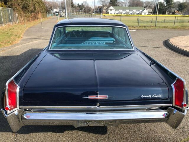 Oldsmobile Ninety-Eight 1963 image number 14