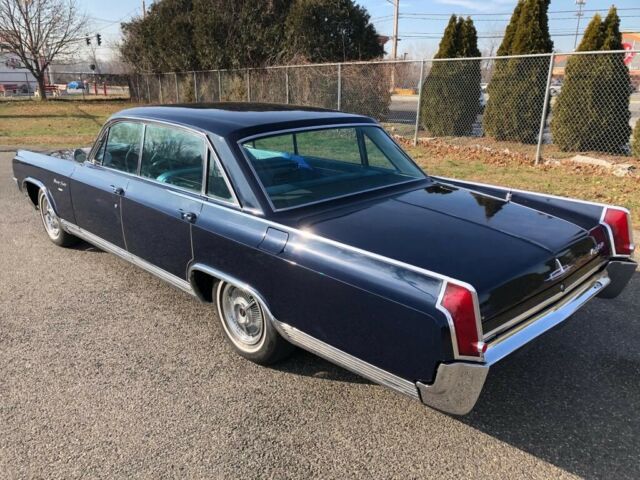 Oldsmobile Ninety-Eight 1963 image number 29