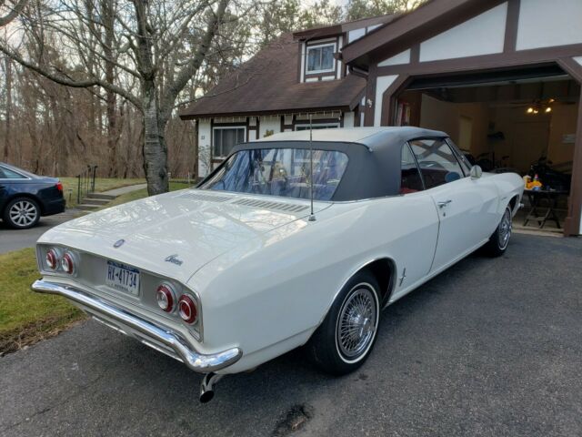 Chevrolet Corvair 1965 image number 4