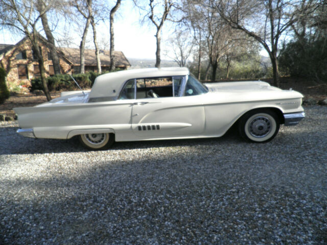 Ford Thunderbird 1958 image number 0