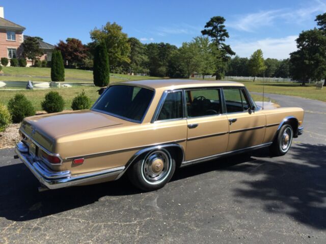 Mercedes-Benz 600-Series 1969 image number 5