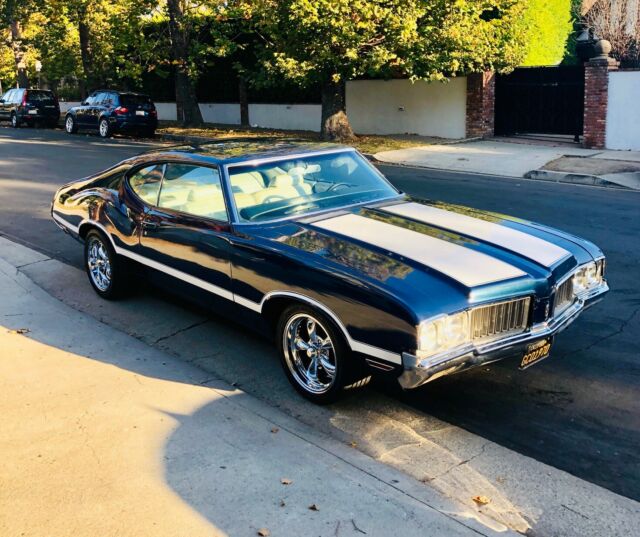 Oldsmobile Cutlass 1970 image number 28