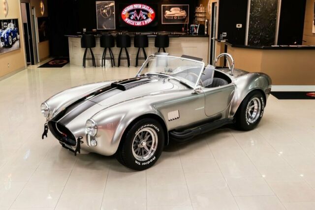 Shelby Cobra 1965 image number 28