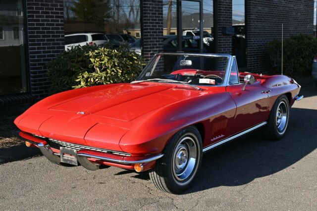 Chevrolet Corvette 1962 image number 2