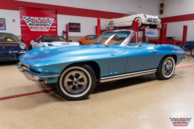 Chevrolet Corvette 1965 image number 24