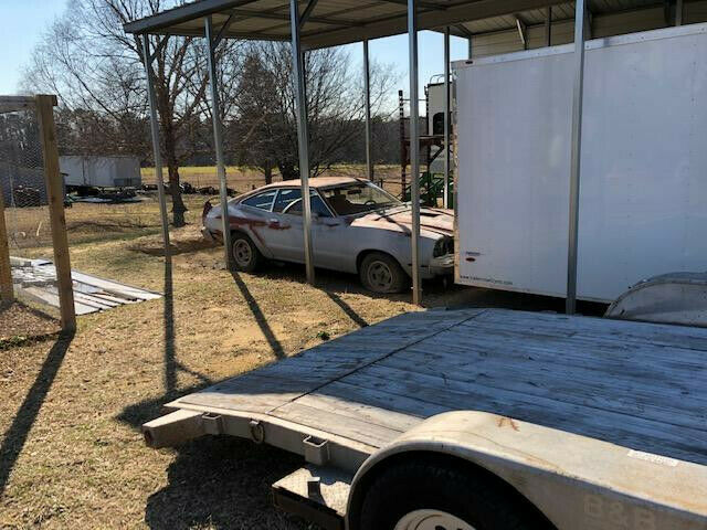 Ford Mustang 1977 image number 8