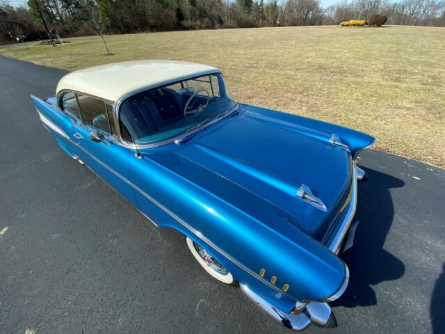 Chevrolet Bel Air/150/210 1957 image number 23