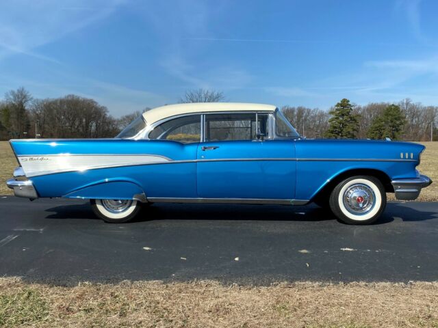 Chevrolet Bel Air/150/210 1957 image number 31