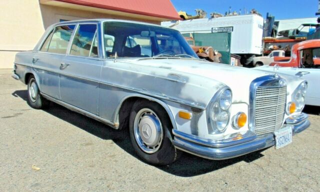 Mercedes-Benz 300-Series 1970 image number 2