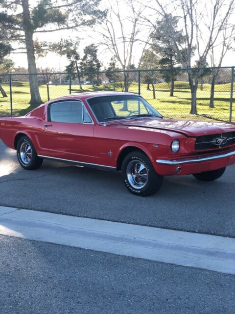 Ford Mustang 1965 image number 29