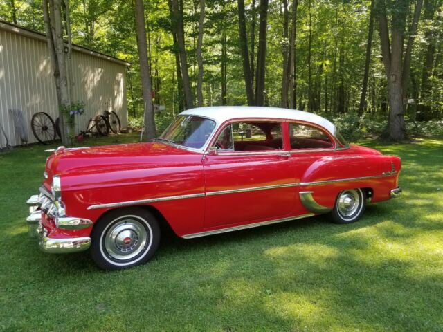 Chevrolet Bel Air/150/210 1954 image number 1