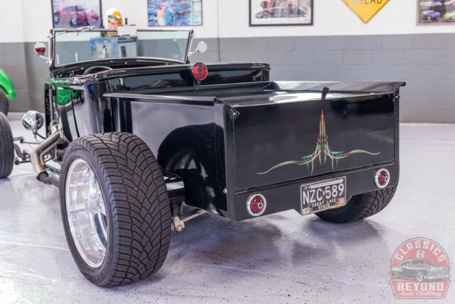 Ford Roadster 1932 image number 22