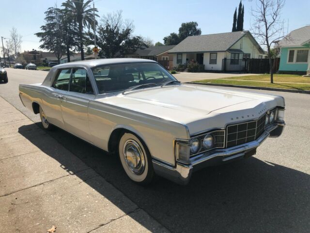 Lincoln Continental 1969 image number 1