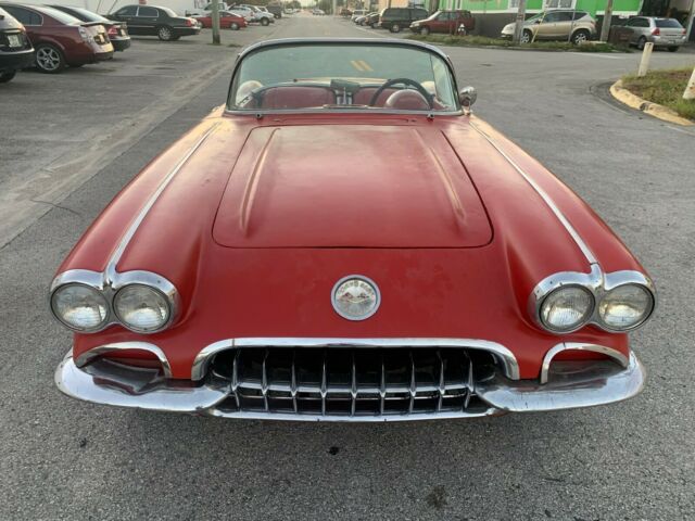 Chevrolet Corvette 1960 image number 24