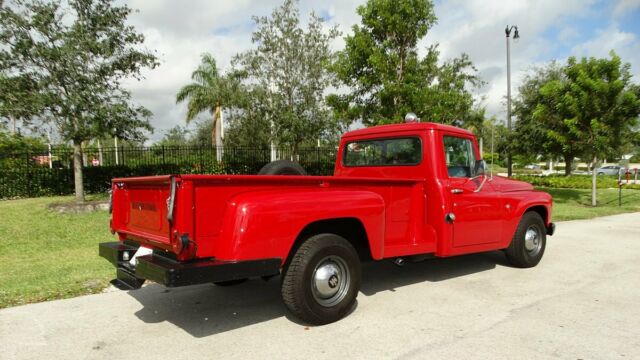 International Harvester 1200 SERIES 1964 image number 1