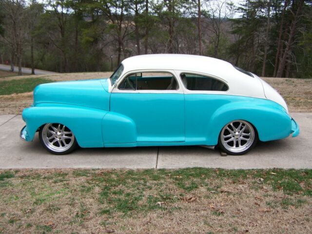 Chevrolet FLEETLINE 1948 image number 1