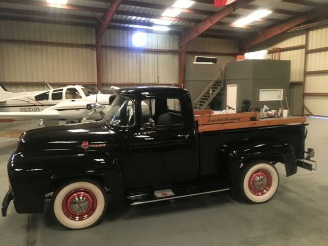 Ford F-100 1956 image number 0