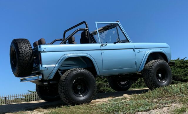 Ford Bronco 1970 image number 12