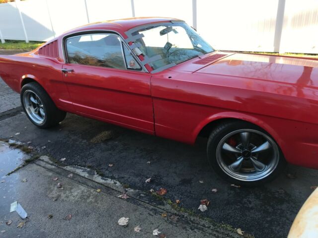 Ford Mustang 1965 image number 29