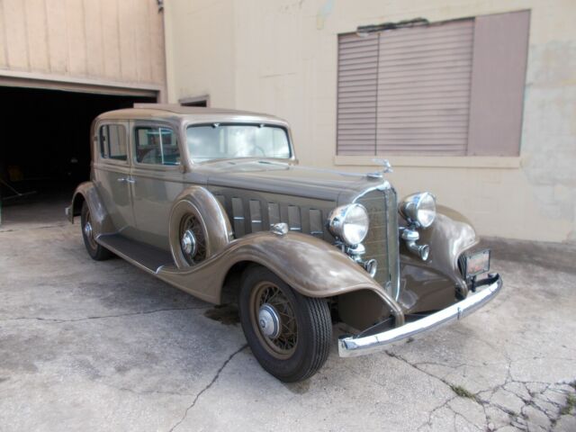 Buick 90 Series 1933 image number 1