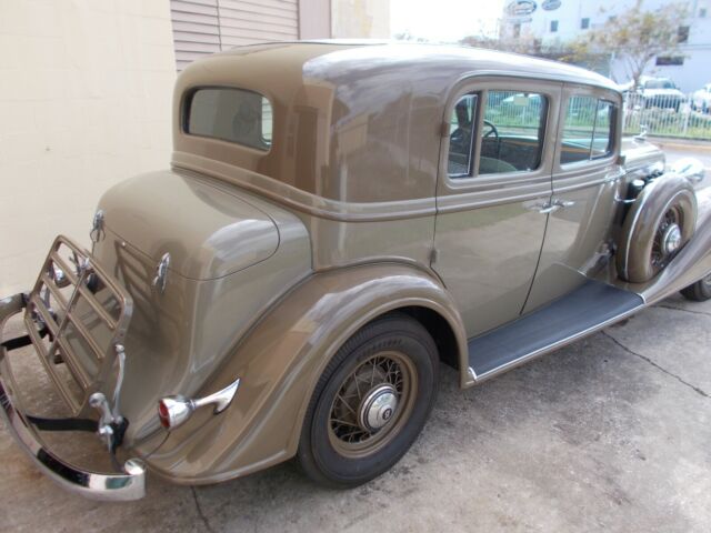 Buick 90 Series 1933 image number 17