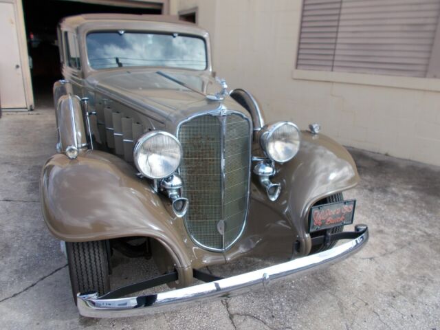 Buick 90 Series 1933 image number 2