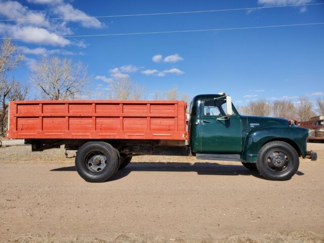 Chevrolet PROJECT DUMP TRUCK KANSAS FARMER 1948 6400 GREEN 1949 image number 27