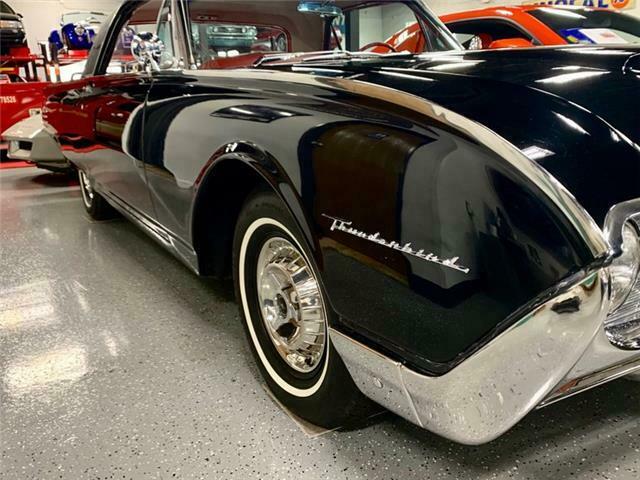 Ford Thunderbird 1961 image number 14