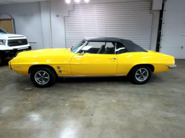 Pontiac Firebird 1969 image number 1