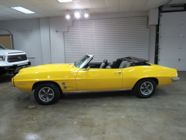 Pontiac Firebird 1969 image number 12