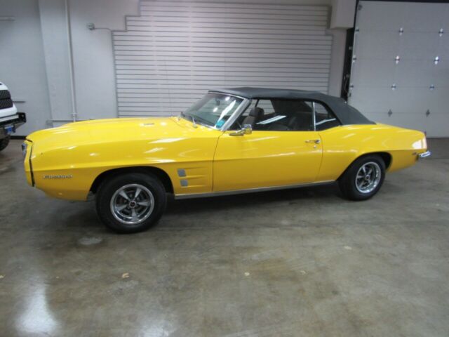 Pontiac Firebird 1969 image number 37