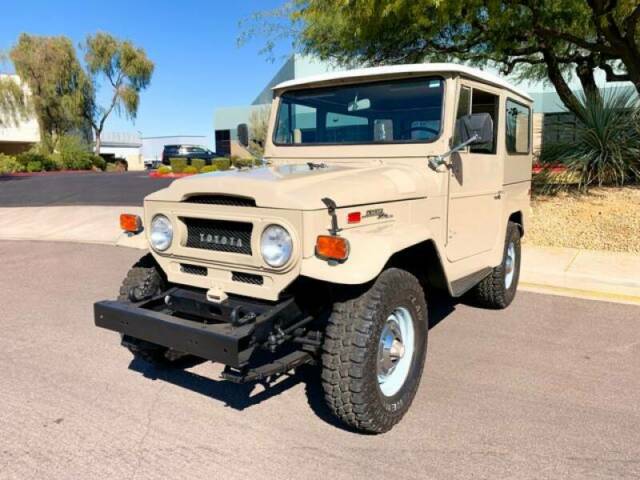 Toyota Land Cruiser 1970 image number 2