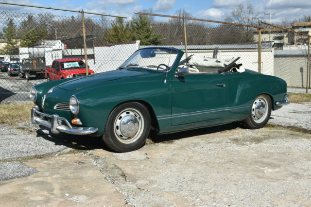 Volkswagen Karmann Ghia 1967 image number 31