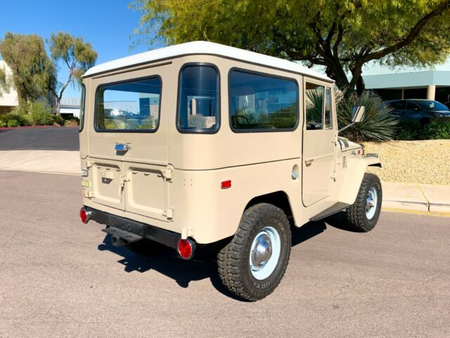 Toyota Land Cruiser 1970 image number 28