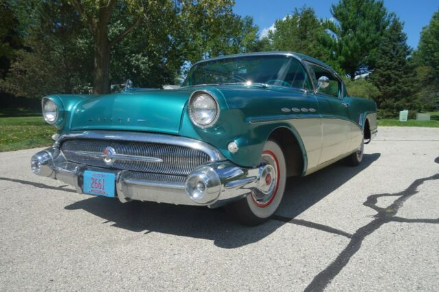 Buick Roadmaster 1957 image number 0