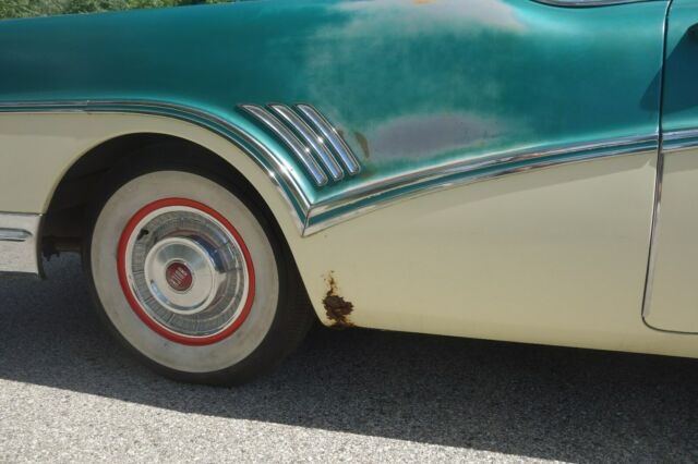 Buick Roadmaster 1957 image number 33