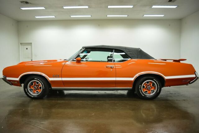 Oldsmobile Cutlass 1972 image number 28