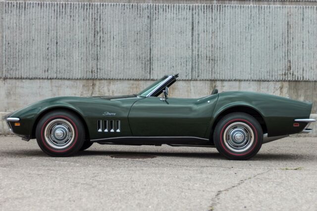 Chevrolet Corvette 1969 image number 11