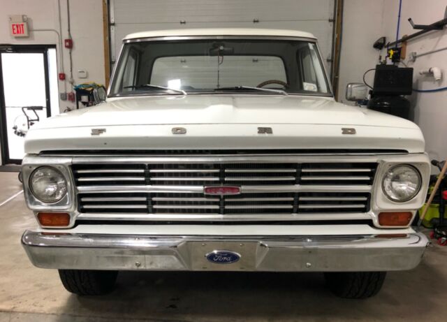 Ford F-100 1968 image number 0