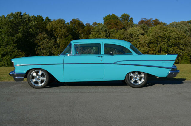 Chevrolet Bel Air/150/210 1957 image number 21