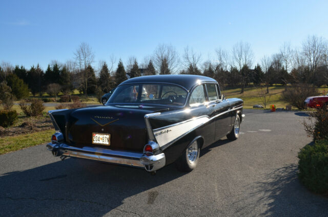 Chevrolet Bel Air/150/210 1957 image number 27