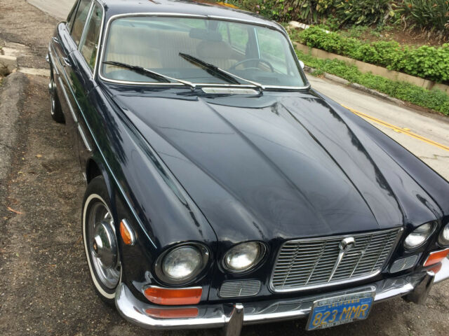 Jaguar XJ6 1973 image number 8