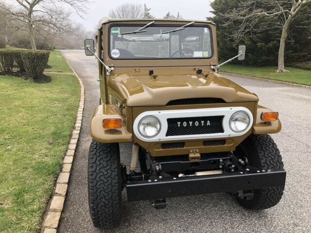 Toyota FJ Cruiser 1972 image number 17