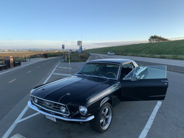 Ford Mustang 1967 image number 34